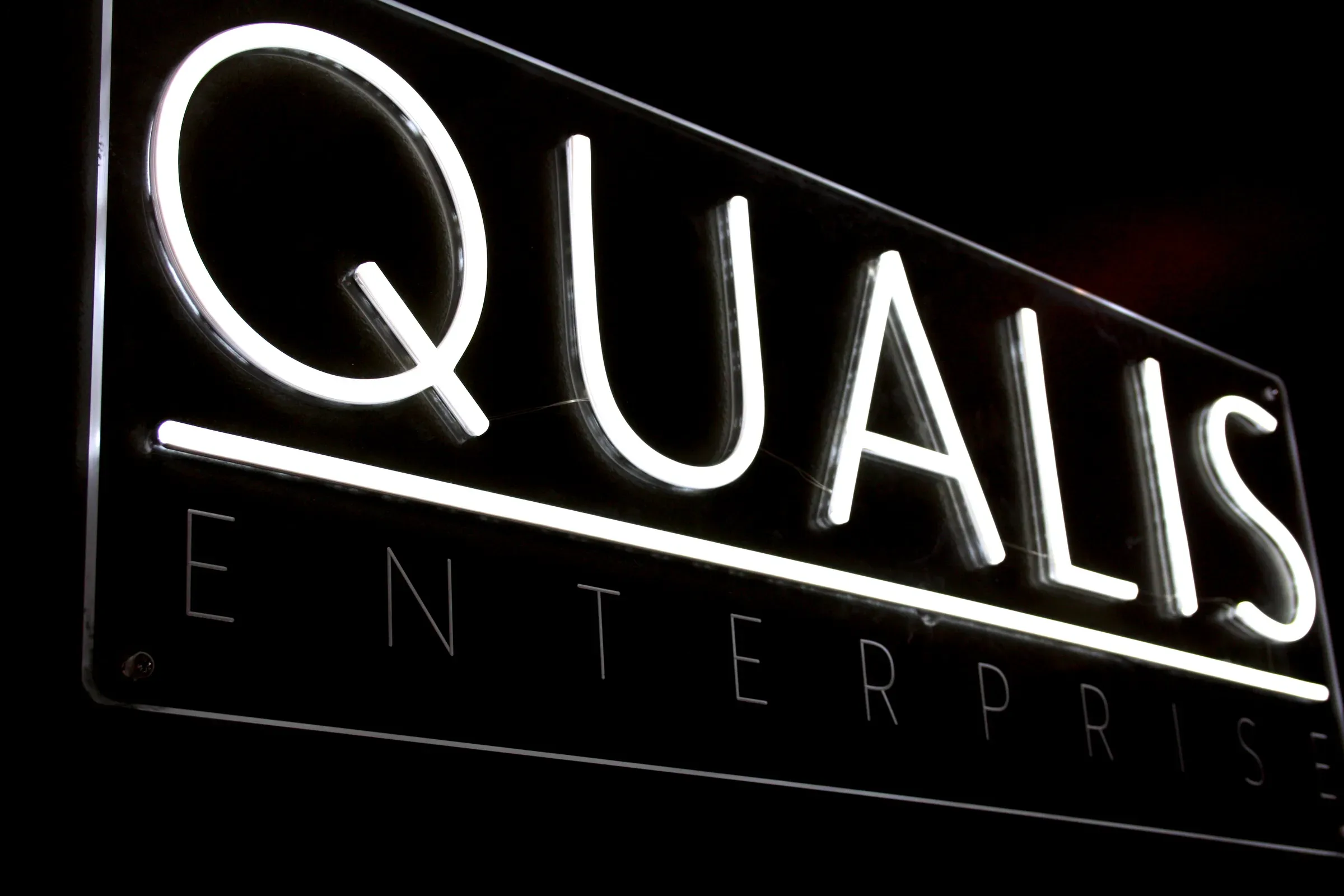 SHOWROOM QUALIS — IMG_9802_postprodotta
